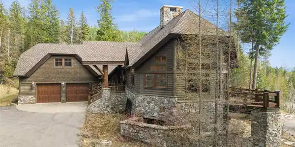 231 Arrowhead Drive