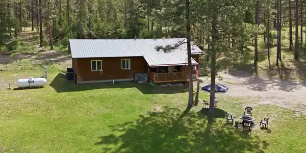 1555 Camas Road