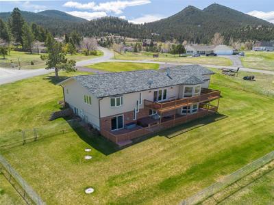 6 Saddle Mountain Drive