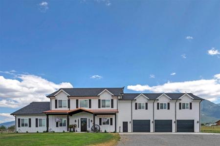 26190 Sliding Horse Lane