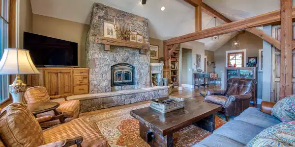 688 Cutthroat Trail