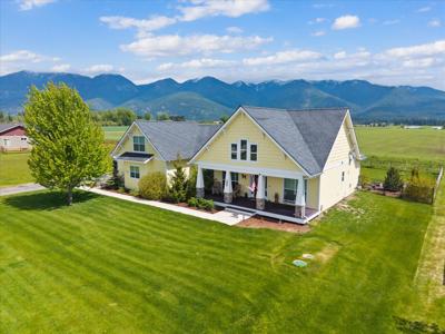 790 Fox Den Trail