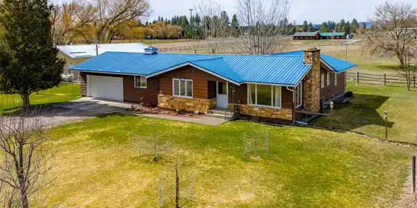 3075 MT Hwy 206