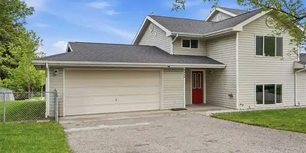 2226 Hillside Drive
