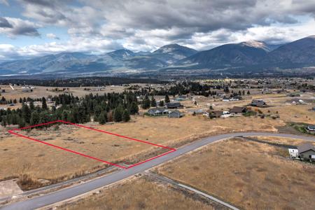 854 Sandhill Loop