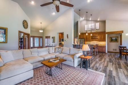 367 Soaring Pines Trail