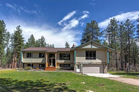 4020 Wakantanka Way