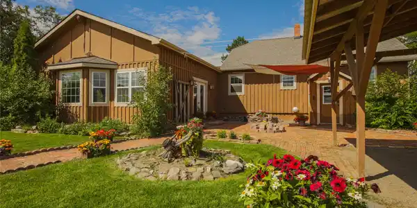 4015 Green Meadow Drive