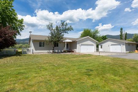 16025 Broken Arrow Lane