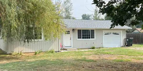 404 Pine Street