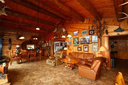 6042 Highway 83 N