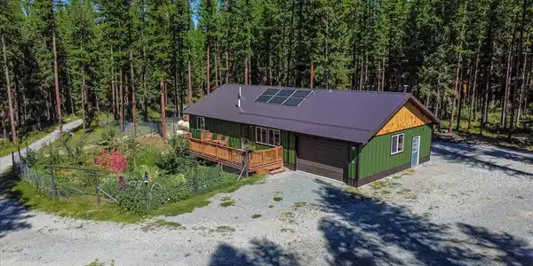 1714 Ivor Creek Road