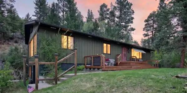 28 Pinecrest Loop