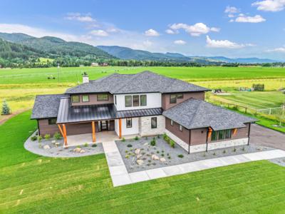 442 Balsam Drive