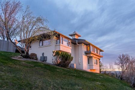 3505 Centennial Court