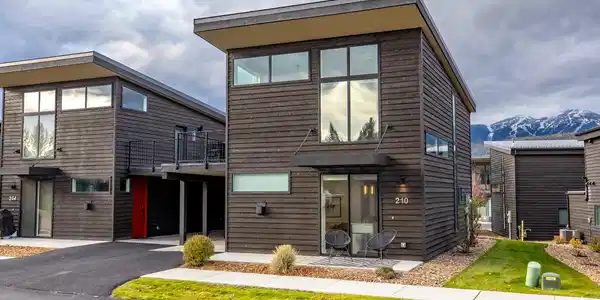 210 The Quarry Road