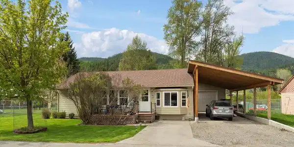 34 Conifer Road