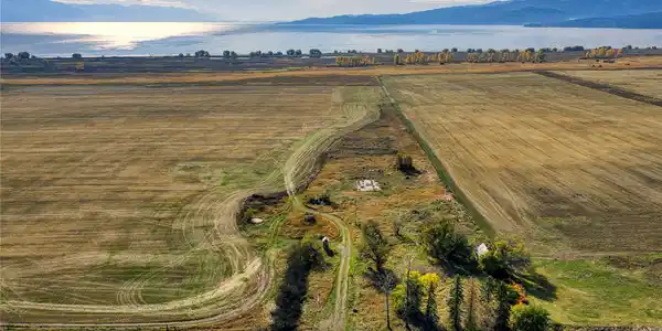 Tracts 8-9 MT Hwy 82