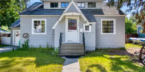 706 S 5th Street