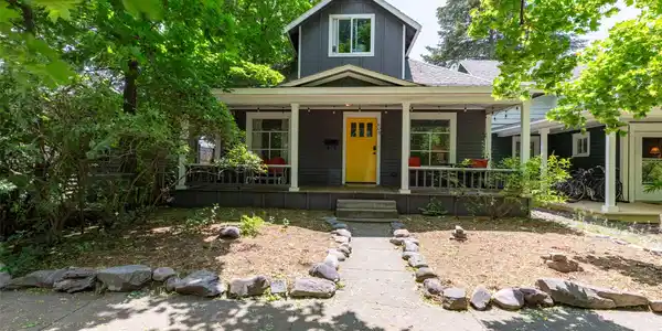 609 Howell Street