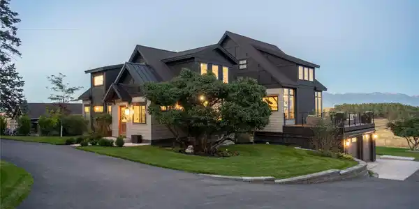 605 Valley View Drive