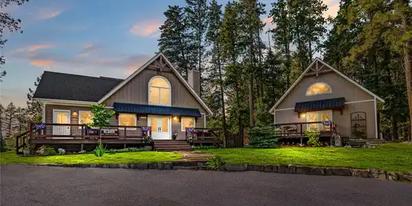 2730 Middle Road