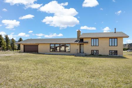 210 Vista Court