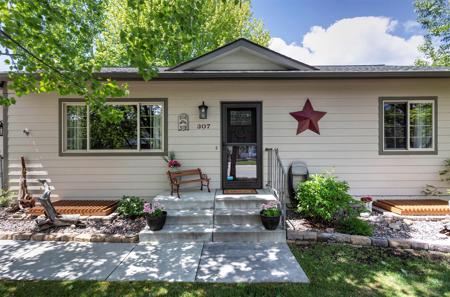 307 Lake Side Drive