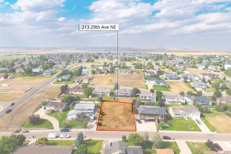 213 29th Avenue NE