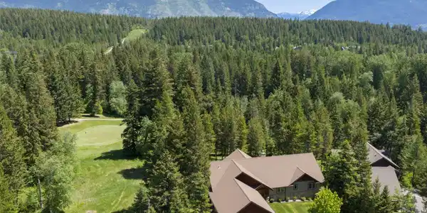 381 Gleneagles Trail