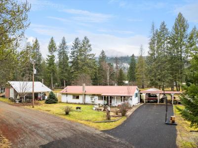 22 Center Drive
