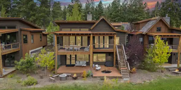 44 Cottage Lake Lane