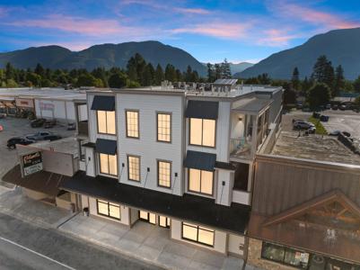 519 Nucleus Avenue