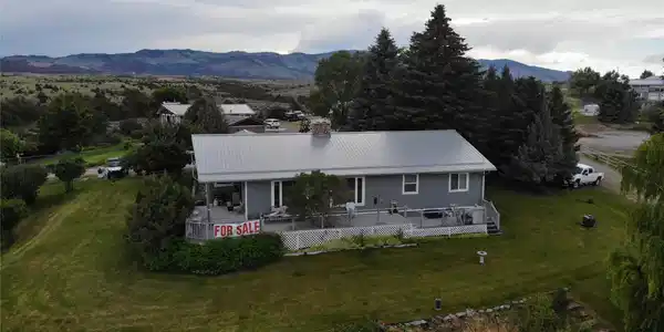 7 Ponderosa Drive