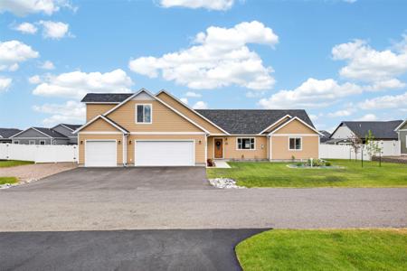 3869 Rosette Lane