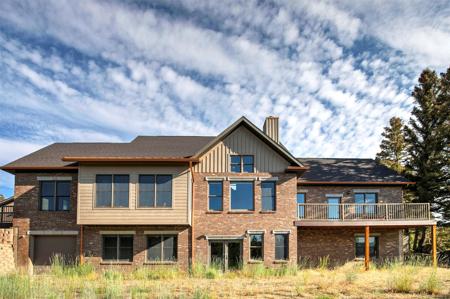 427 Roosevelt Drive