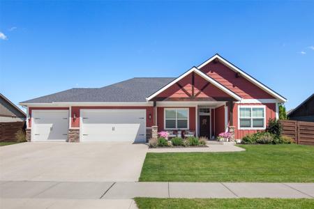 121 Lazy Creek Way