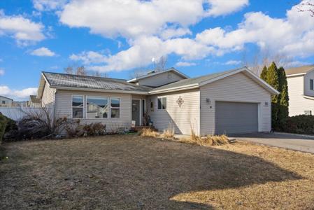 18 Rockefeller Drive