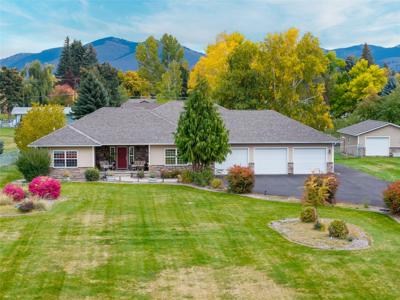 2292 Bald Eagle Close