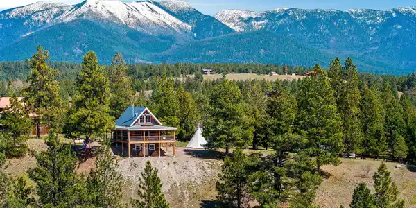 272 Summit Trail