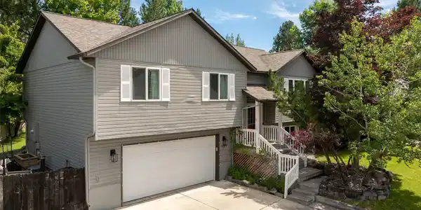 2625 Anthony Lane