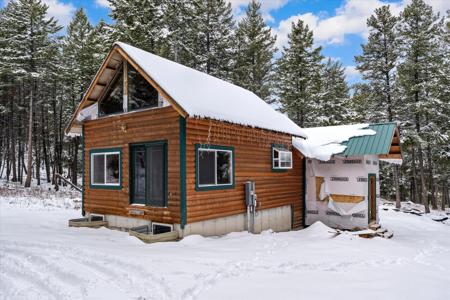 390 Buffalo Trail