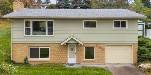 2517 Southhills Drive