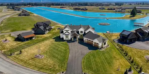 175 Rosewater Loop