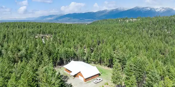 390 Crosscut Road