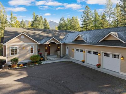 1550 Rolling Ridge Loop