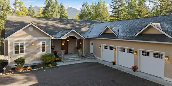 1550 Rolling Ridge Loop