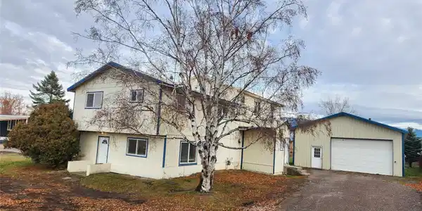 547 Maple Drive