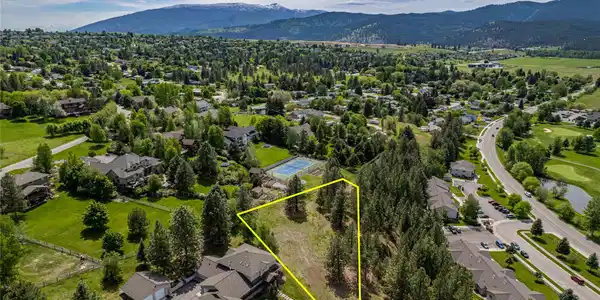 4115 Birdie Court
