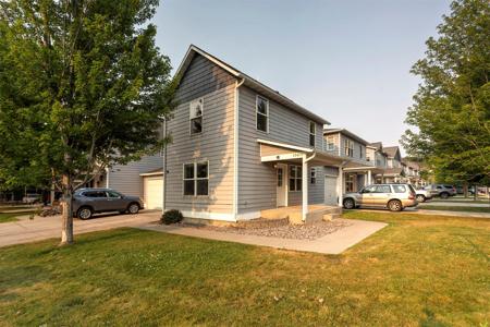 1341 Bulwer Street